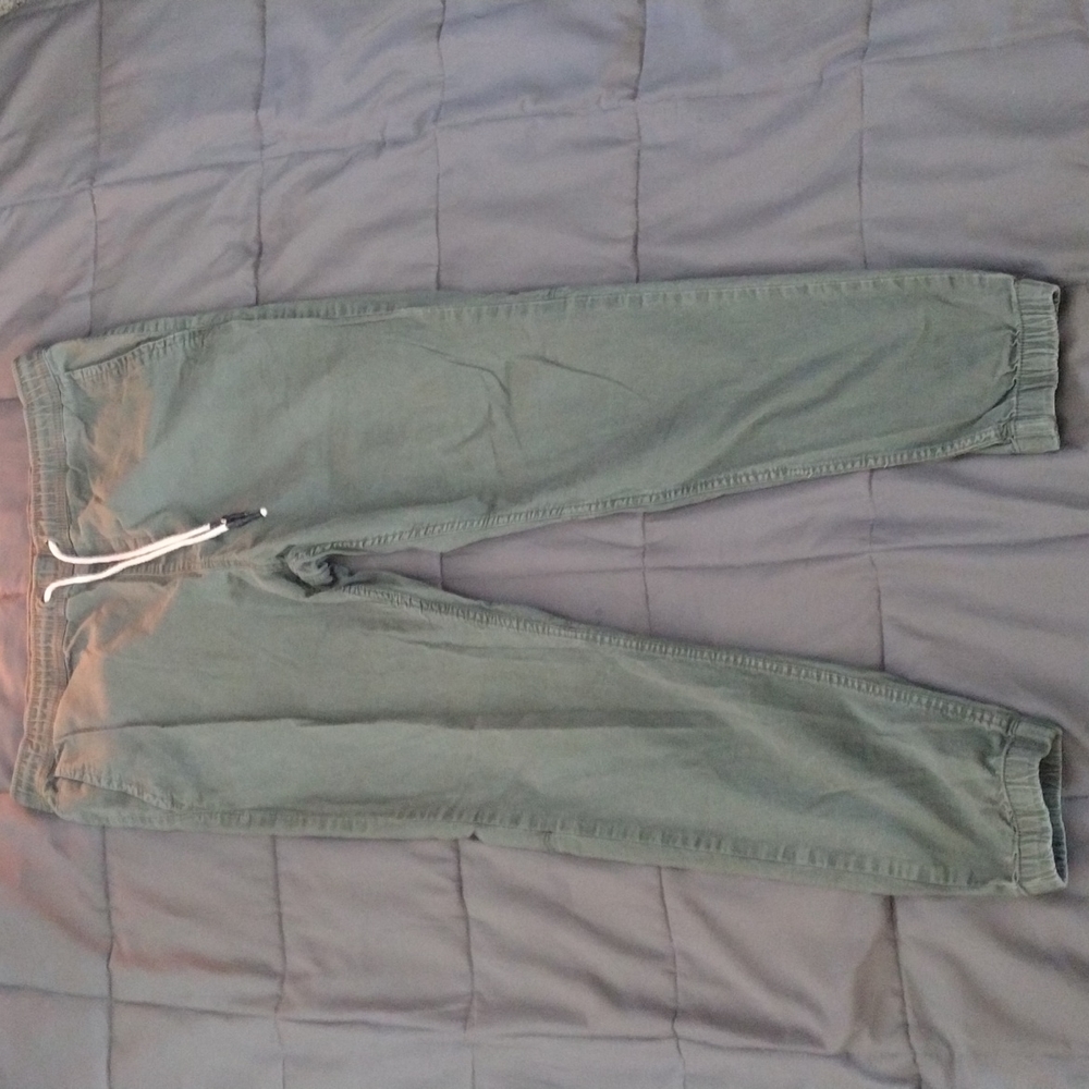 Men's cargo olive green pant 36x36 large tight ankle no flaws